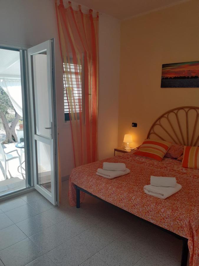 Casa Vacanza Fiorella Torre dell'Orso Exterior foto